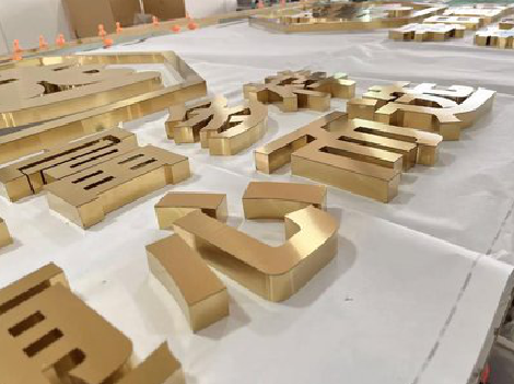 郑州拉丝不锈钢字的特点。